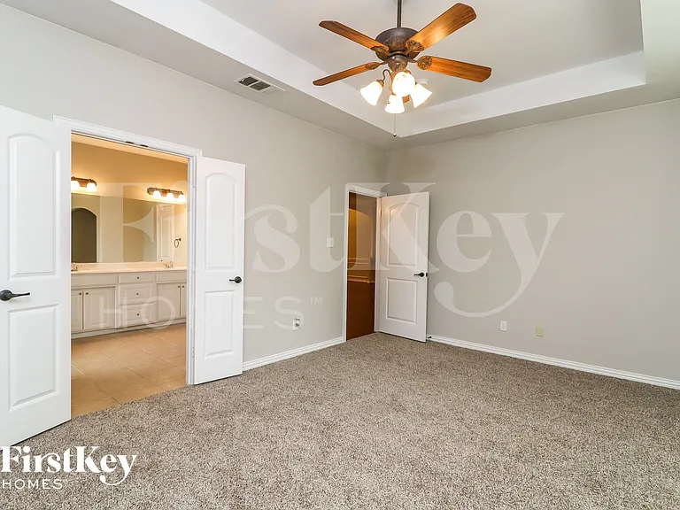 5228 Estrella Ln — Photo 10