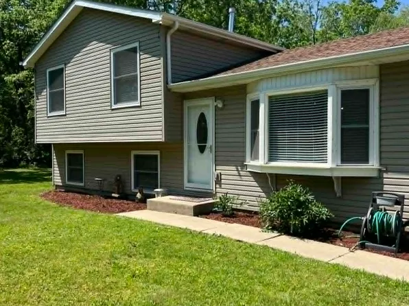 37348 N State Route 83, Lake Villa, IL 60046
