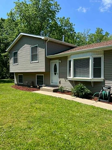 37348 N State Route 83 Photo 1