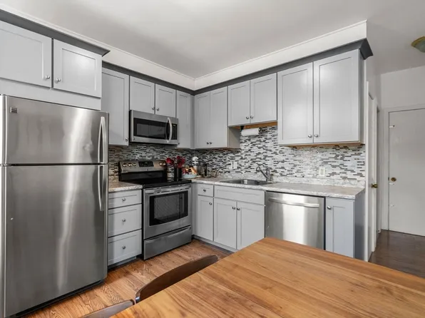 38 Winchester St APT 4, Brookline, MA 02446