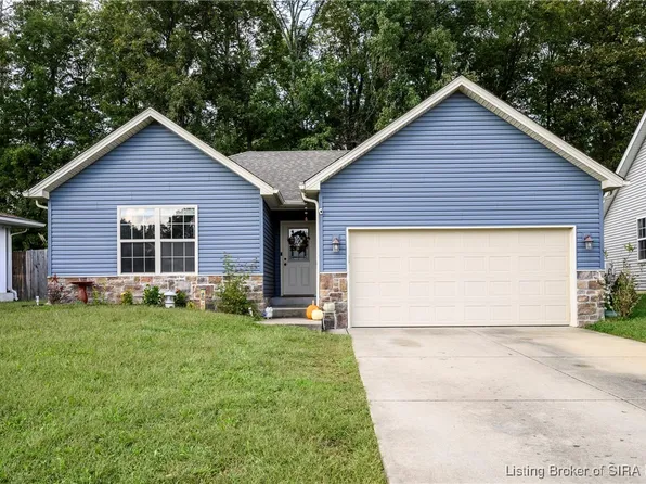 930 Twin Oaks Drive, Henryville, IN 47126