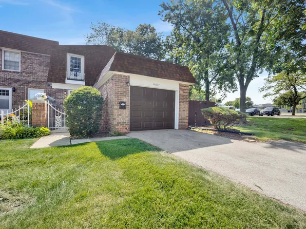 1S269 Ardmore Ave, Villa Park, IL 60181