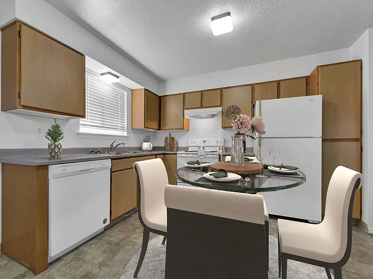 Penn Station Apartments — Photo 10