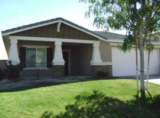 38318 Armstrong Dr, Palmdale, CA 93552