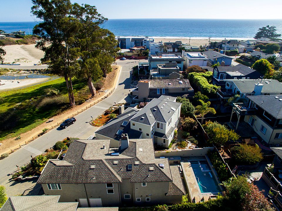1st image of 415 Coastview Dr