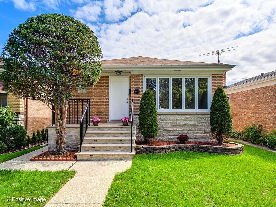 1st image of 2643 N Oak Park Ave