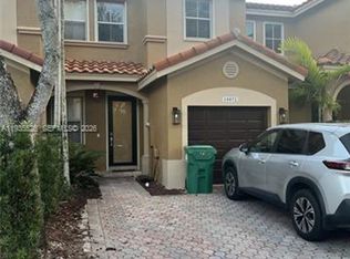 10872 SW 89th St #TOWNHOUSE 10872, Miami, FL 33176