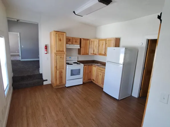 610 W Cedar St APT 4, Kalamazoo, MI 49007