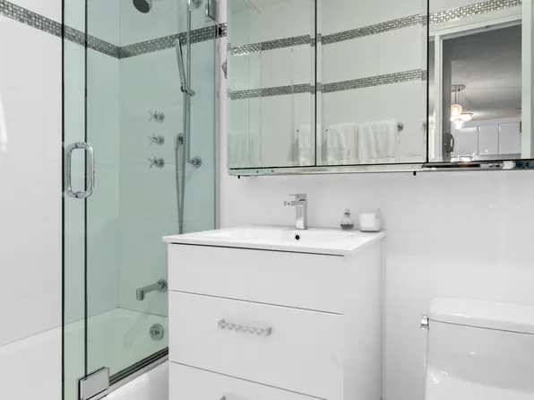 132 East 35th Street image 6 of 8