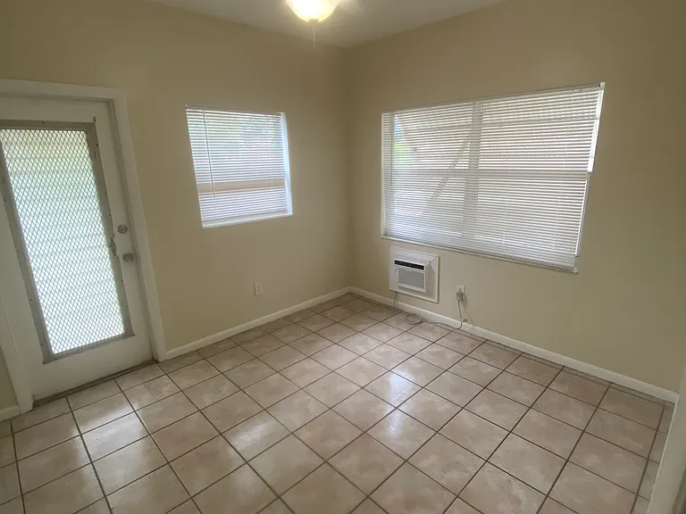 1791 Juno Rd #4 — Photo 8