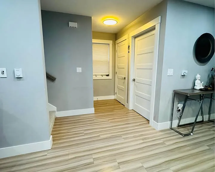 136 Honeygold Dr — Photo 12