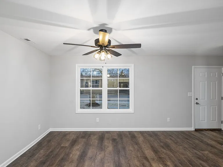 Lillie Belle Ln - 381 — Photo 7