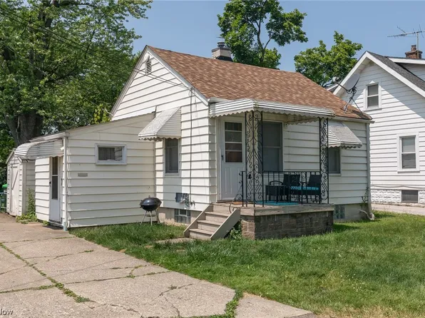 1536 E 289th St, Wickliffe, OH 44092