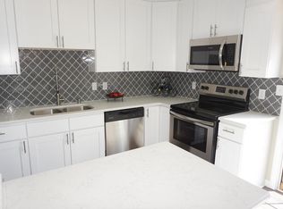 8060 S 60th St, Franklin, WI 53132
