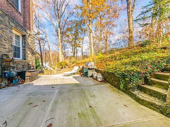 4th image of 3902 Manhattan College Pkwy APT 1B