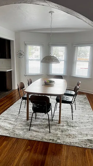 2 bed, 1.5 bath, 1259 sqft, $4,500 — Photo 4