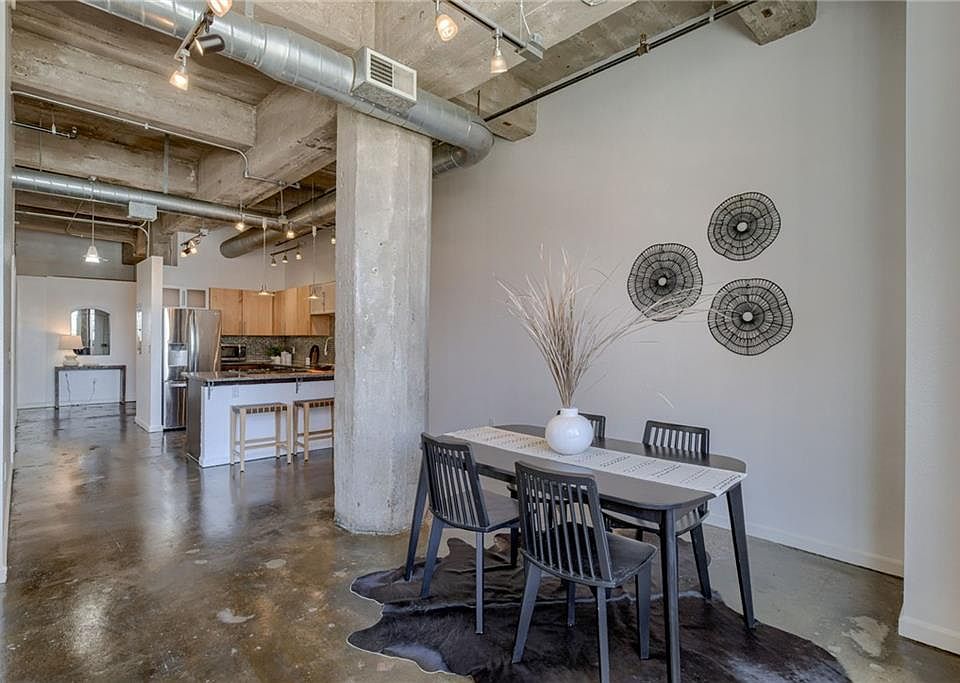 1st image of 321 W 7th St APT 306