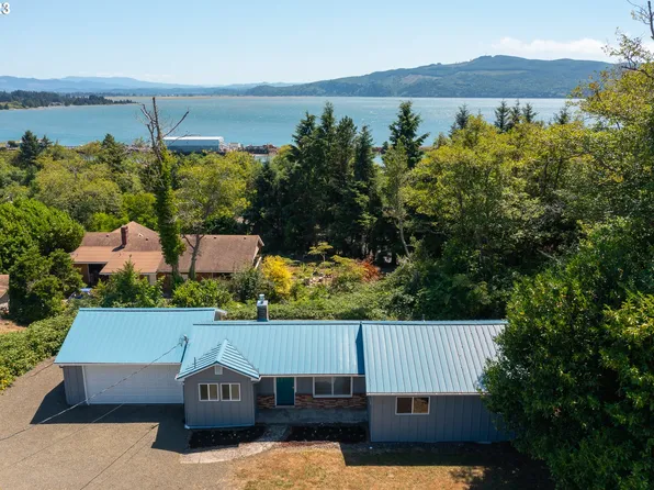 5065 Main St, Bay City, OR 97107