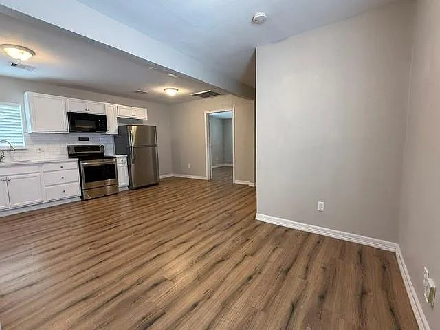 1308 Genova St #2 — Photo 14