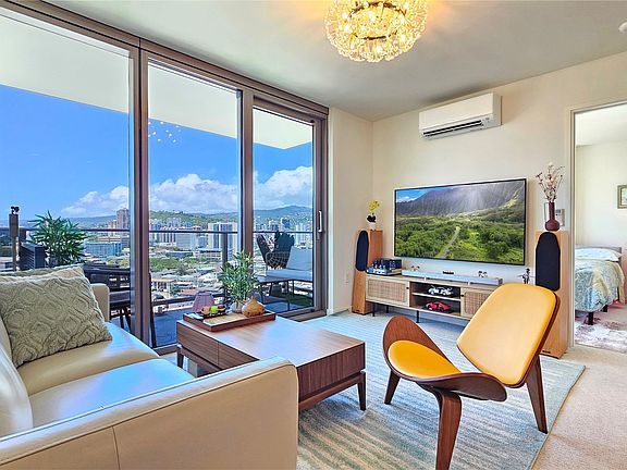 2nd image of 1388 Kapiolani Blvd #1608