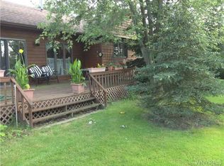 7480 Jewett Holmwood Rd, Orchard Park, NY