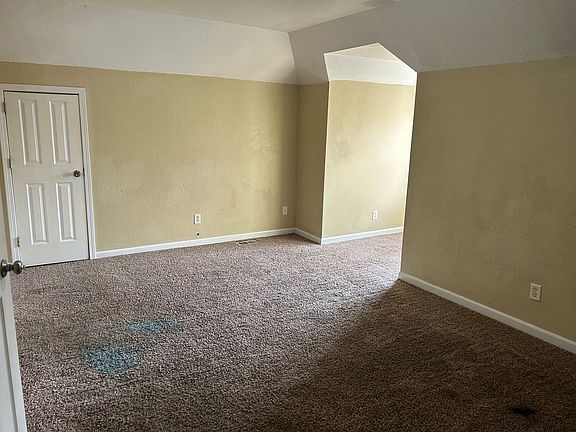 2nd image of 1302 Elmwood Ave