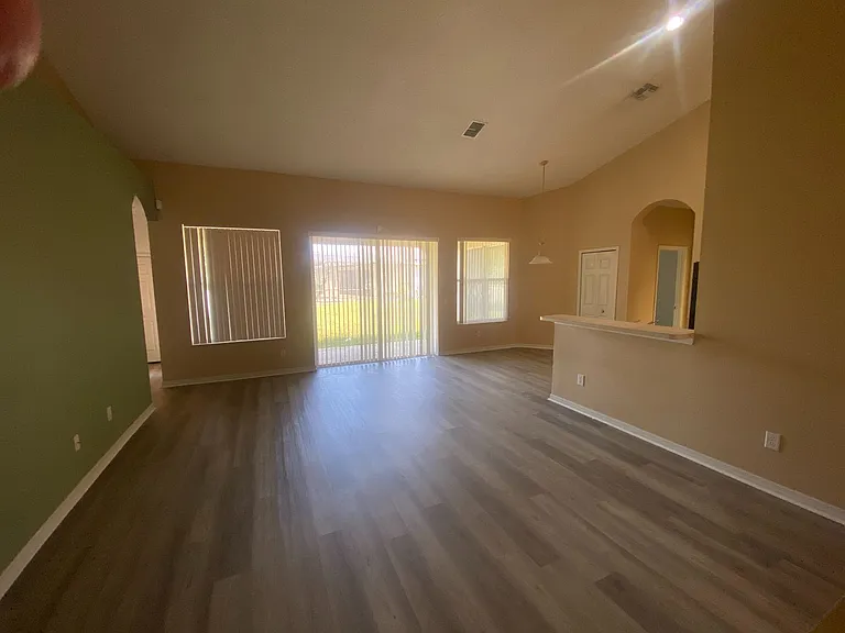 1239 Dunbrooke St — Photo 3