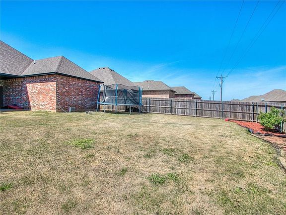 5th image of 2020 Wheatfield Ave