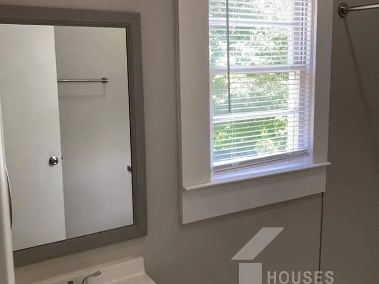 263 Beacon St — Photo 16