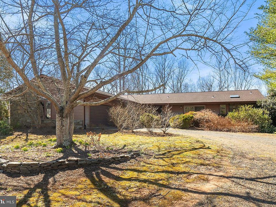1st image of 9654 Woodbrook Ln