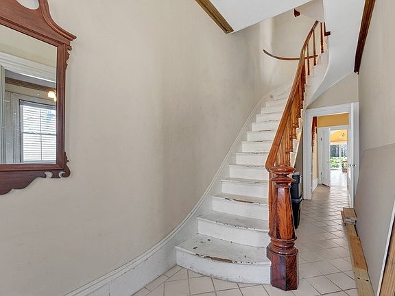 2nd image of 36 Alleghany St