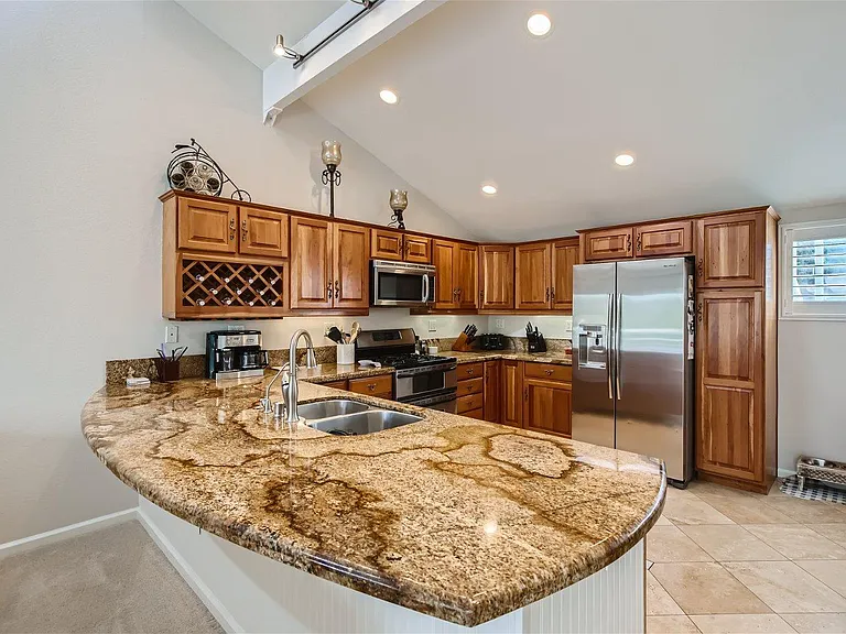 1760 Kennington Rd — Photo 4