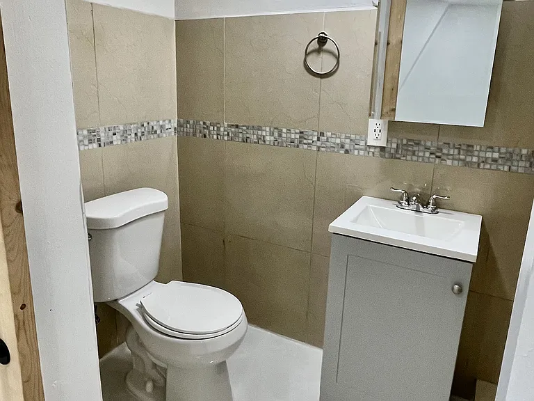 920 SW 29th Way #2/1 — Photo 13
