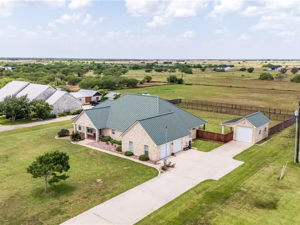 240 Stone Mdw, Victoria, TX 77905