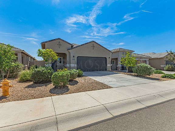 3rd image of 35349 W San Alvarez Ave
