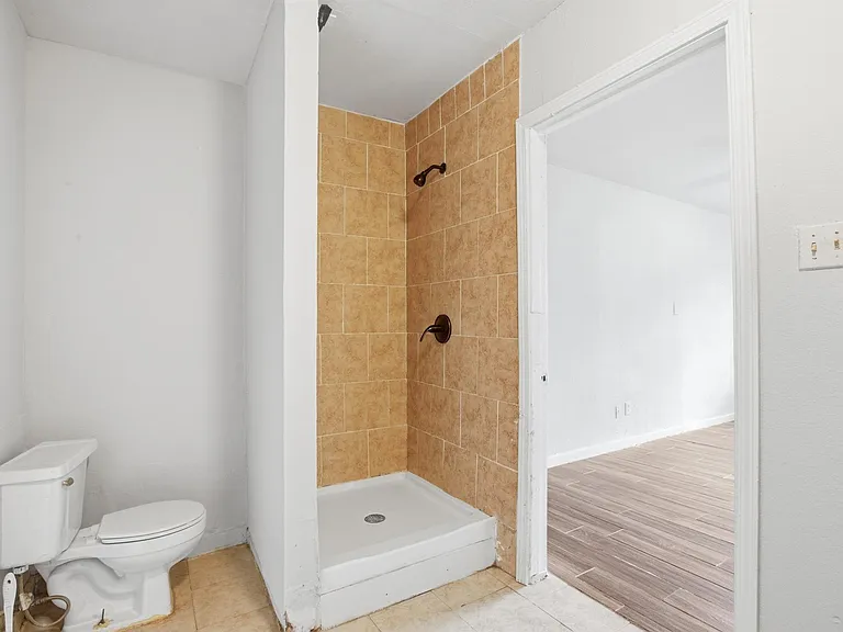 5326 Doulton Dr — Photo 12