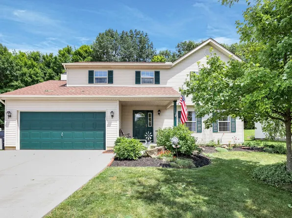 212 Wynridge Ct, Pataskala, OH 43062