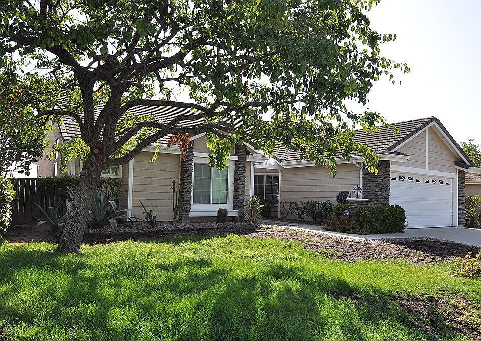 1st image of 322 Luiseno Ave