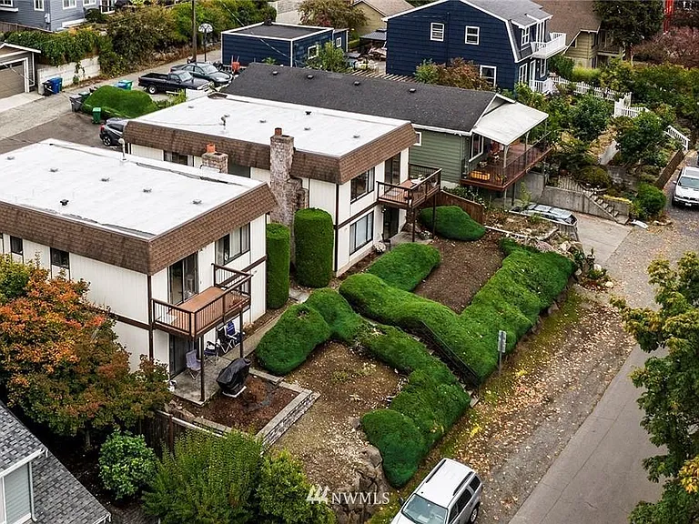3310 NE Blakeley St — Photo 17