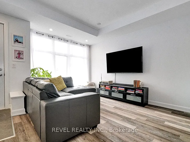 509 Gladstone Ave #4 — Photo 6