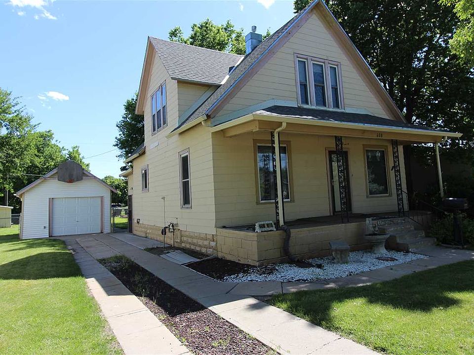 1st image of 608 10th St