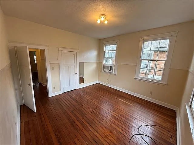 5819 Clara St — Photo 9