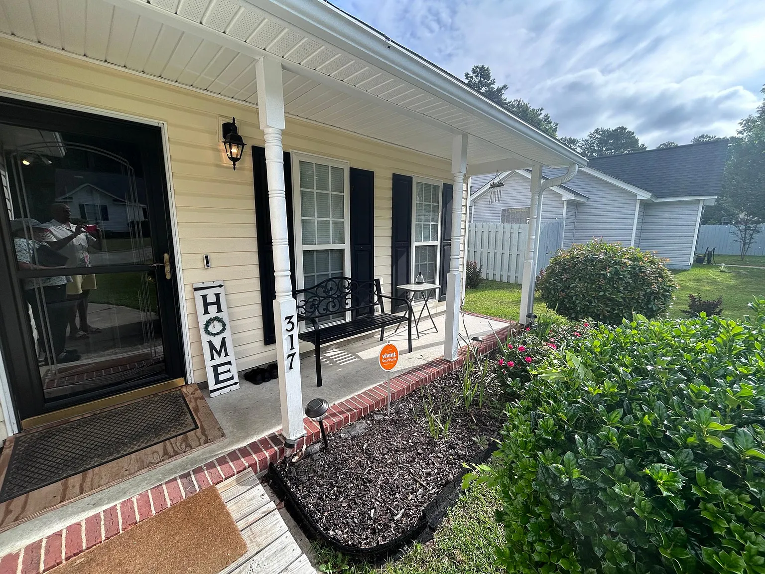 317 Jaybird Ln — Photo 4