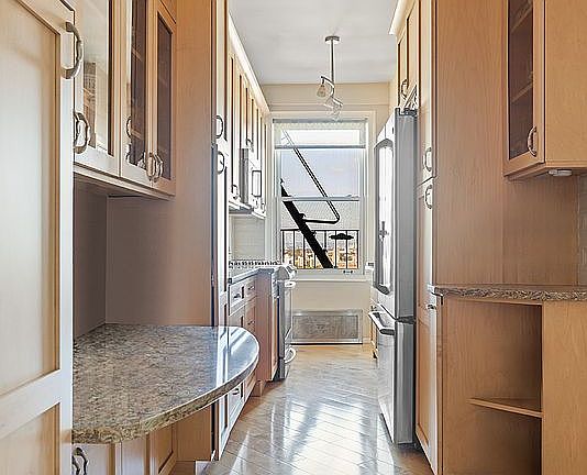 5th image of 27 Prospect Park W #9B