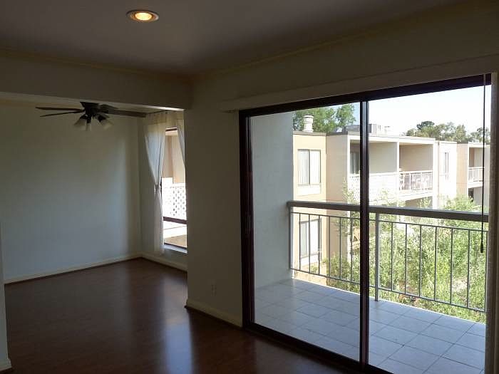 1st image of 440 N Civic Dr APT 502