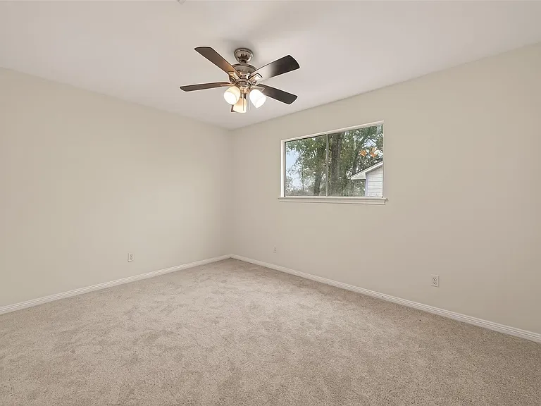 422 Willow Vista Dr — Photo 29
