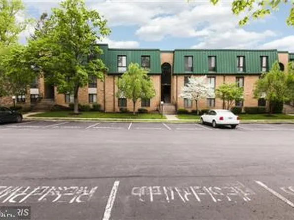 1002 Brinker Dr APT 302, Hagerstown, MD 21740