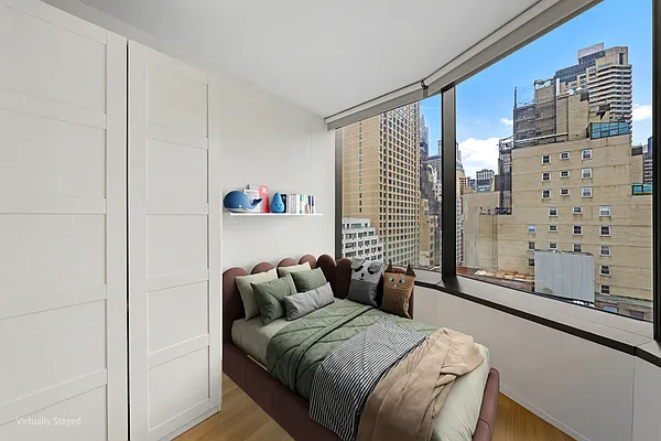 Bedroom, photo 1