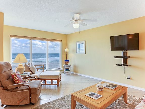 2nd image of 382 S Fletcher Ave #212