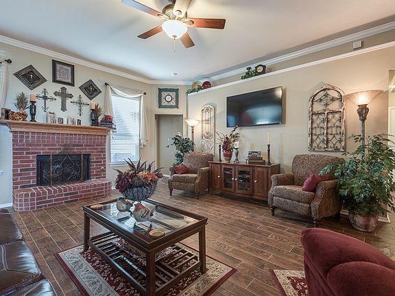 2nd image of 10209 Evergreen Dr